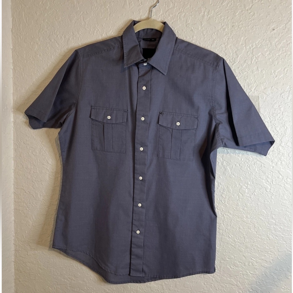 KR3W Men's Casual Button Up Shirt Size Small Gray Short Sleeve Chest Pockets